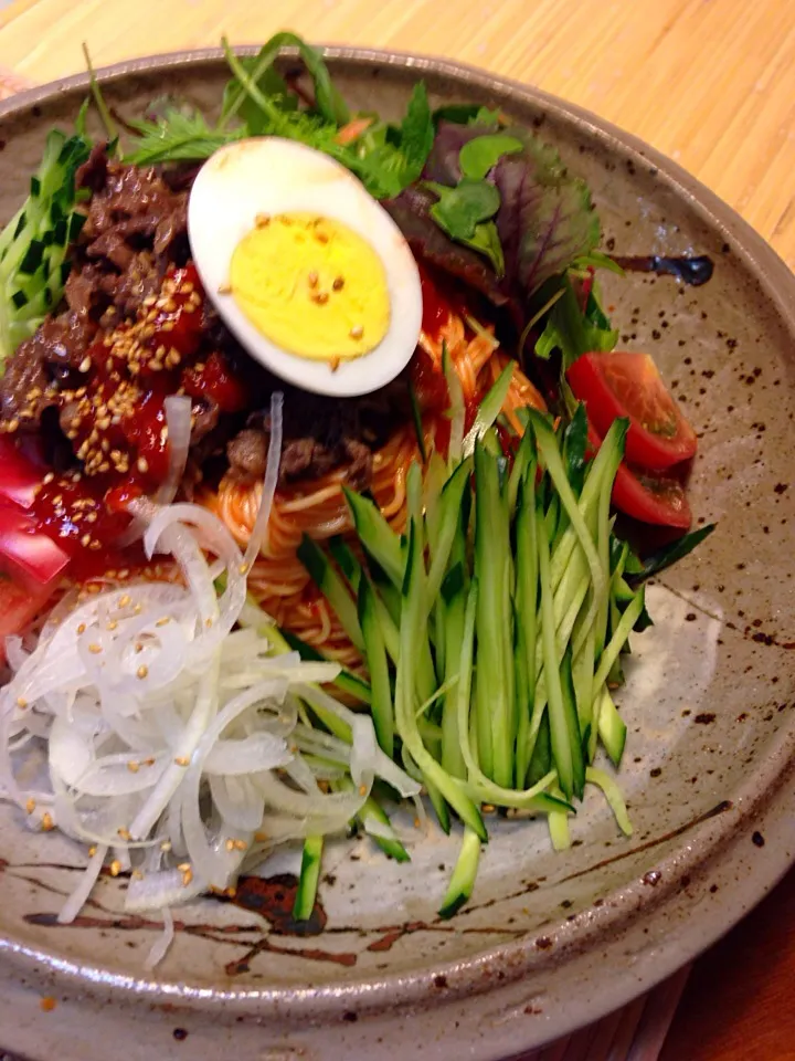 自家製の熟成ビビムジャンで和えた甘辛い素麺、ビビン素麺 ビビムククス🌸비빔국수.|しゅう❷さん