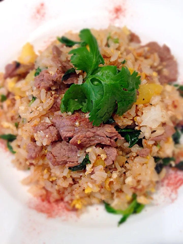 Basil beef pineapple fried rice|Allissa Zhaoさん