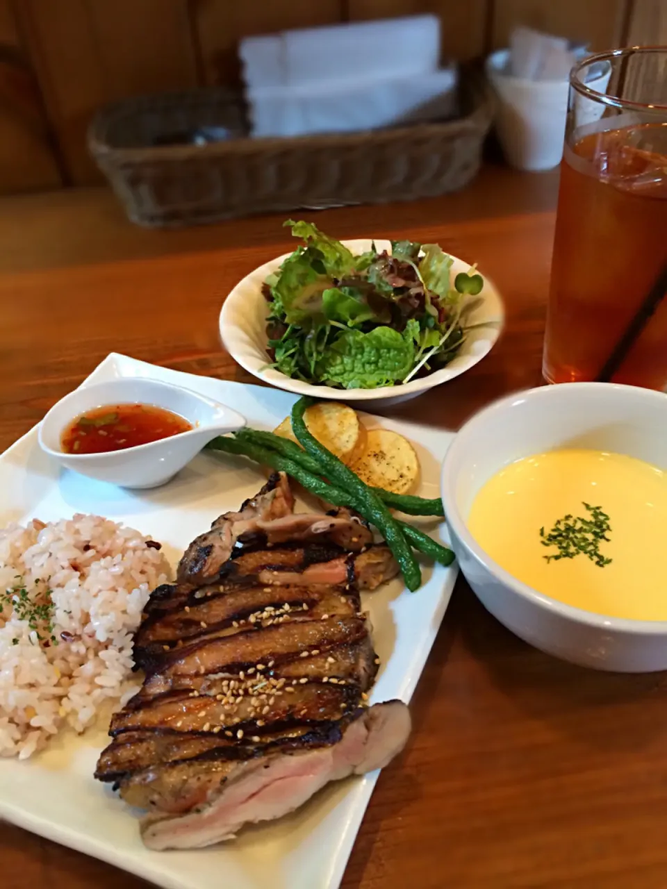 鶏もも肉の魚醤焼 エスニックソース|Tetsuaki  Komatsuさん