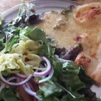 Mixed Greens With Feta & Brie Pizza|Malika Danielsさん