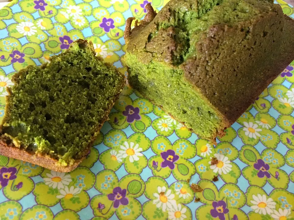 Matcha pound cake|Ong Sor Fernさん