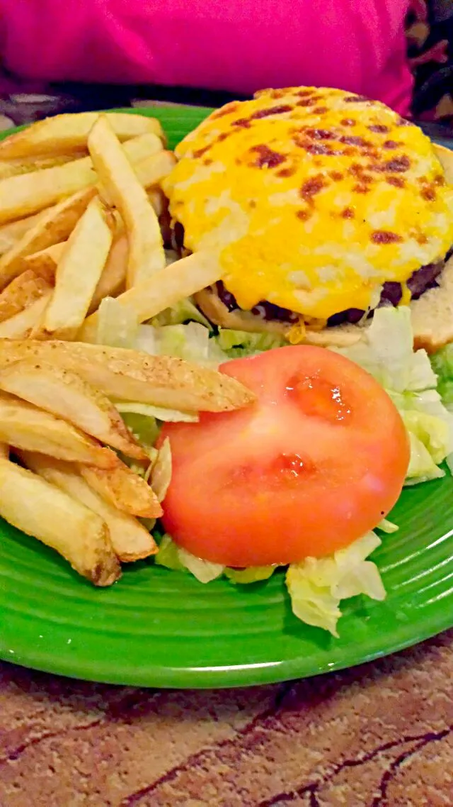 amauria's burger & fries unmmm  look at the cheese Sunday Funday at Las Palmas  Mexican  Restaurant #American cuisine at a #Mexican cuisine #Restaurant|Alisha GodsglamGirl Matthewsさん