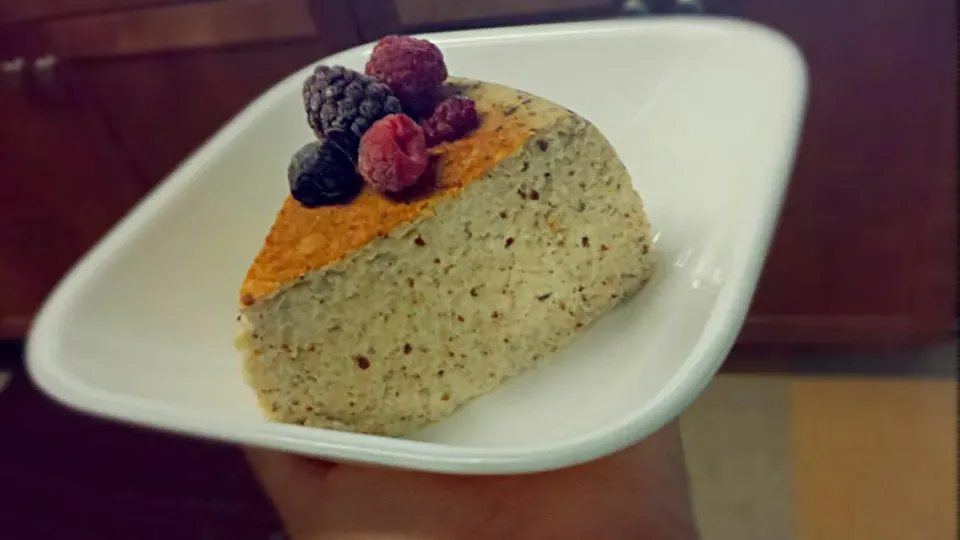 Rice cooker cake with berries|Roxxi Liさん