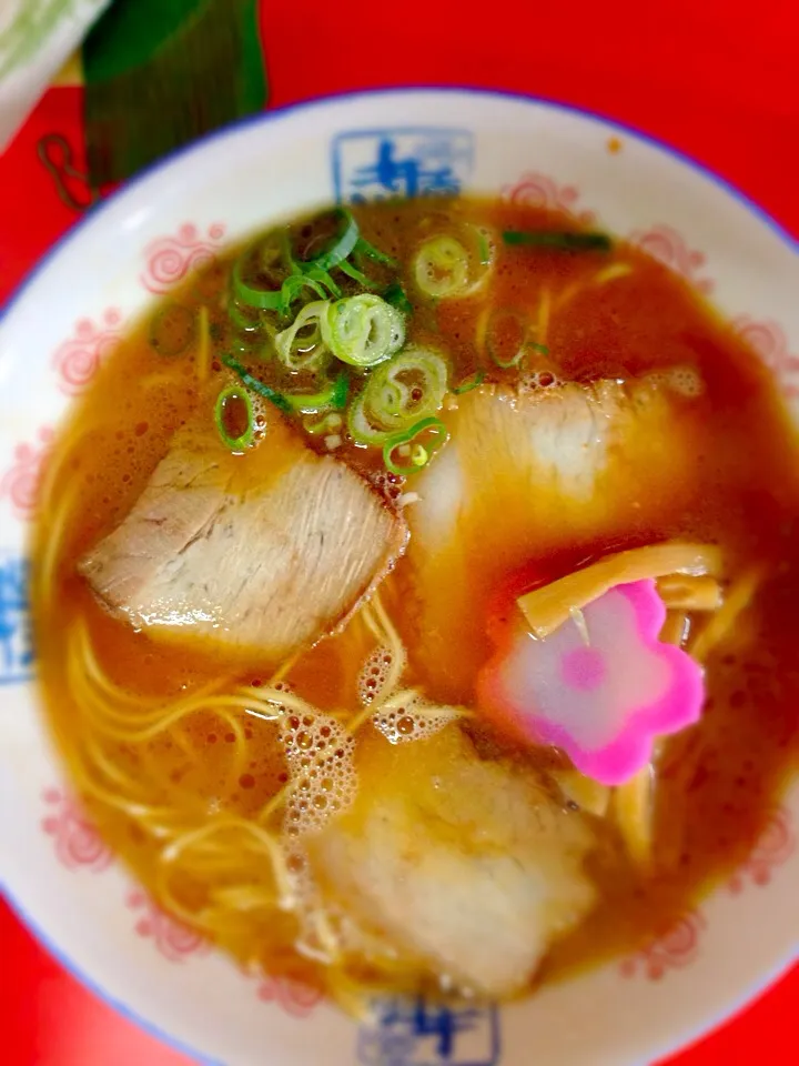 Snapdishの料理写真:和歌山ラーメン、井出系総本山。|えすとさん