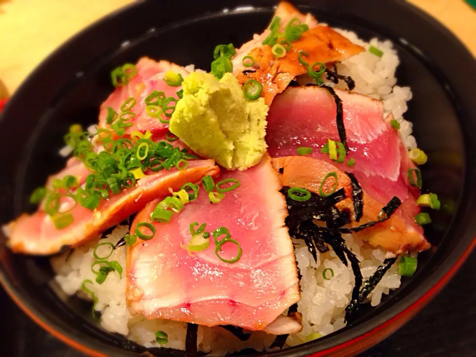 ＠鮪小屋本店「娘が注文した炙り鉄火丼♪ 見事に完食！(⌒▽⌒)」|TETSU♪😋さん