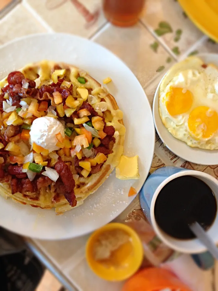 Snapdishの料理写真:Bacon Salsa Waffle with Almonds|mara bernaldoさん