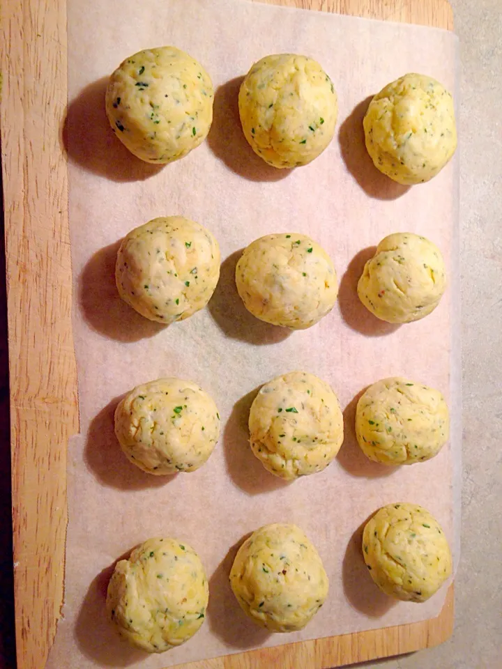 Herb + Cheese Dumplings for Stew|Chrisy Hillさん