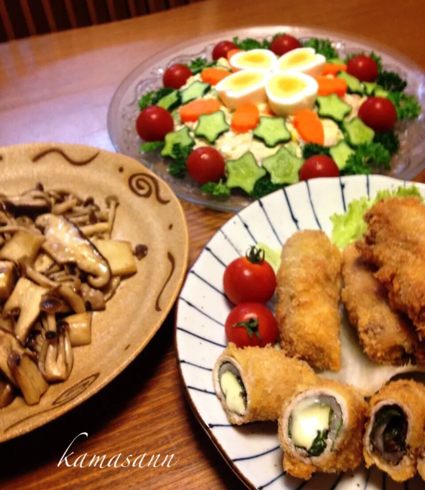 梅しそと、チーズしそロールカツ♪ポテトサラダ♪キノコ🍄の炒め物♪|かまさん