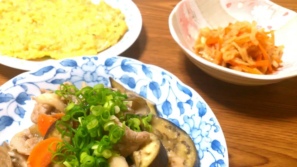 ・茄子と豚肉のスタミナ丼
・切り干し大根の煮もの
・ポテトサラダリメイクでオムレツ|ようかんさん