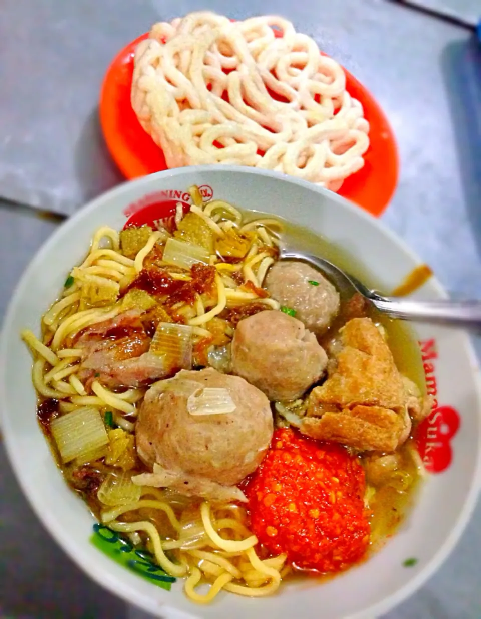 Bakso & kerupuk|Er Li Liyaさん