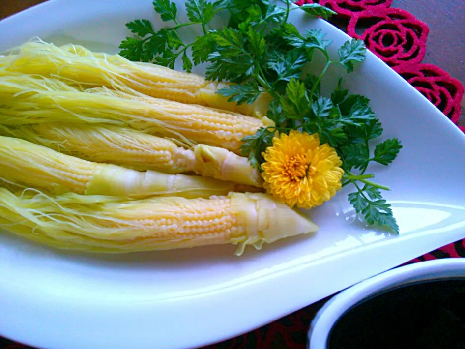 Snapdishの料理写真:🌽ベビーコ―ン・皮ごと焼いて砂糖醤油で💕|*ママちゃん*さん