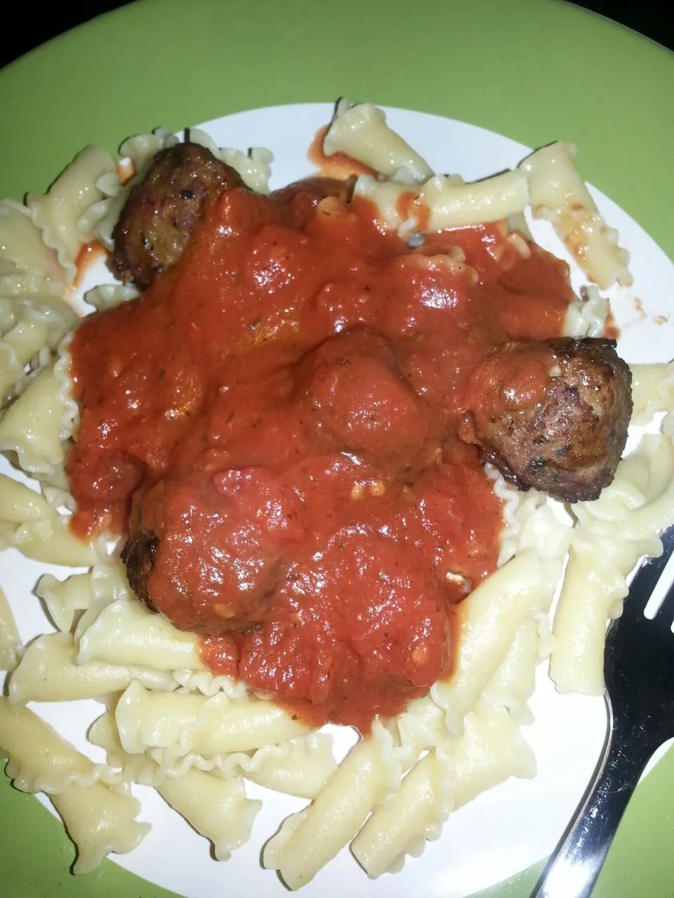 pasta with meatballs and homemade sauce.|Polly Gelfusoさん