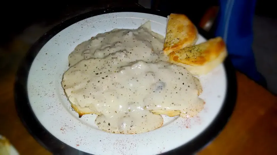 Biscuits and Gravy|Monica Jordanさん