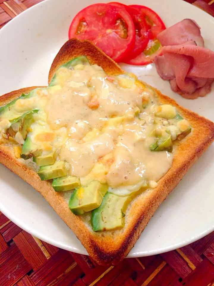 Takayoshi's avocado cheese toast w/soy sauce wasabi mayonnaise❗️Takayoshiさんのｱﾎﾞｶﾄﾞﾄｰｽﾄ わさび醤油ﾏﾖﾈｰｽﾞ|🌈Ami🍻さん