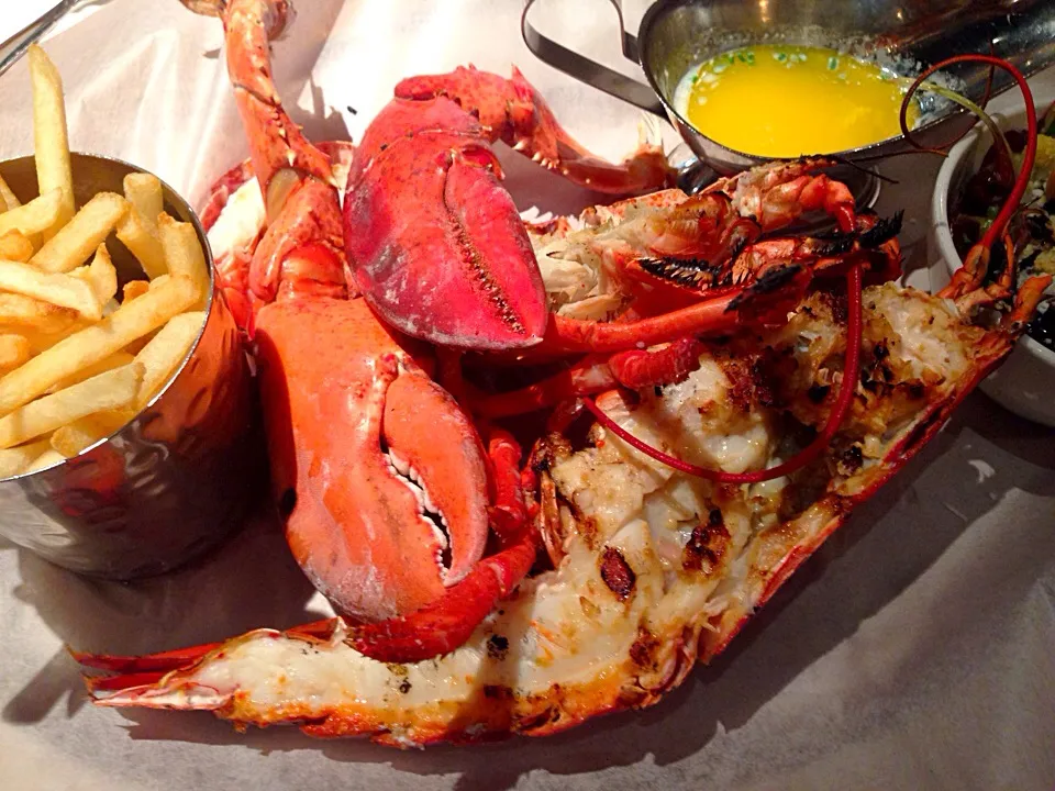 Amazing grilled lobster from Burger & Lobster!!! 😋😋😋|hurul | 후룰さん