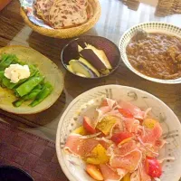 Snapdishの料理写真:レンズ豆とキノコのベジカレーといろいろ、、で、ディナー|彩さん