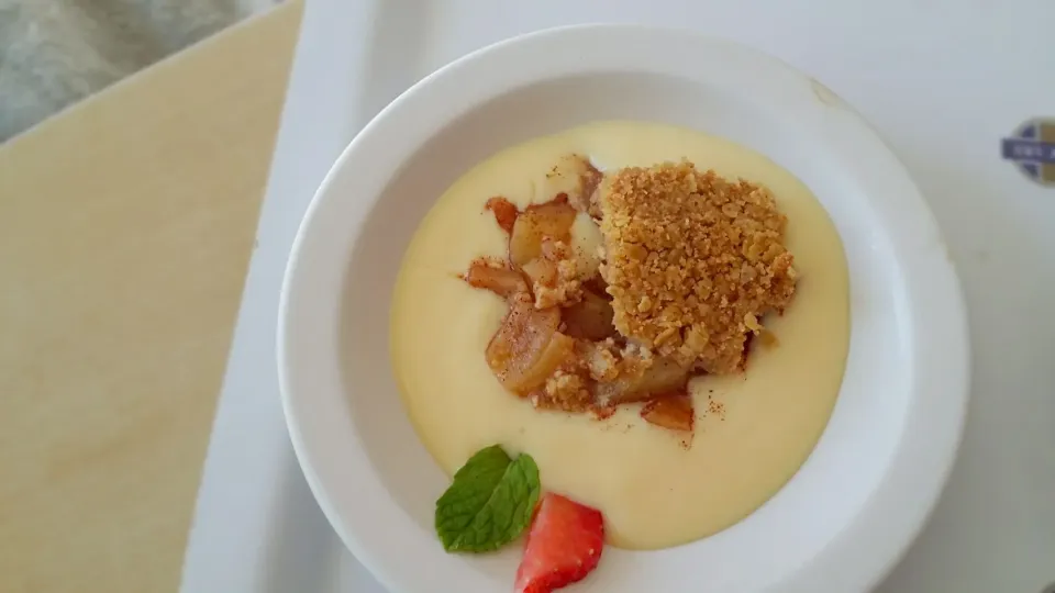 Apple Crumble|Nicole Do Espirito Santoさん