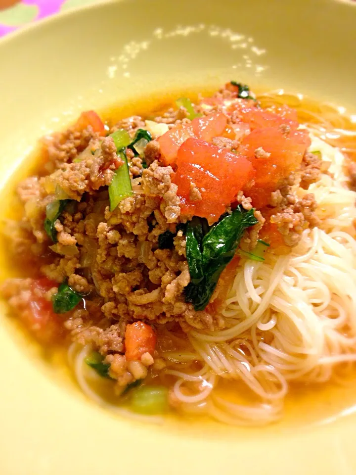 トマトと挽肉の晩御飯そうめん|けいこさん