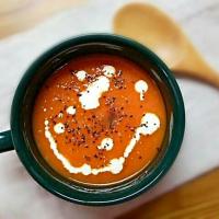温かいトマトのスープ（インド風）