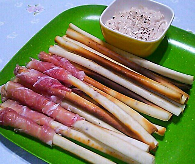 春巻きの皮でグリッシーニ風ツナクリチディップ Maichyo Snapdish スナップディッシュ Id Oh09pa