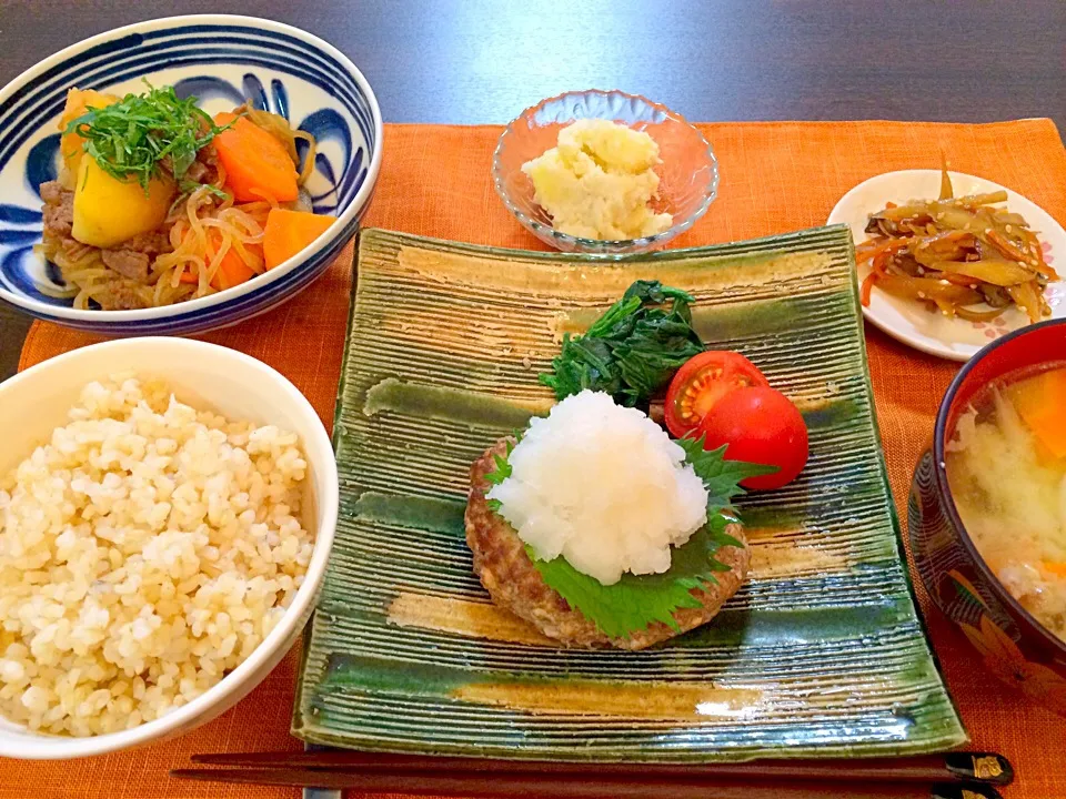 和風豆腐バーグ   肉じゃが   ジャガイモサラダ   きんぴらごぼう   豚汁|NAKATAさん