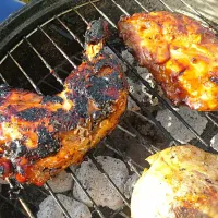 Snapdishの料理写真:Sweet chili sauce glazed bbq chicken|Fe's kitchenさん