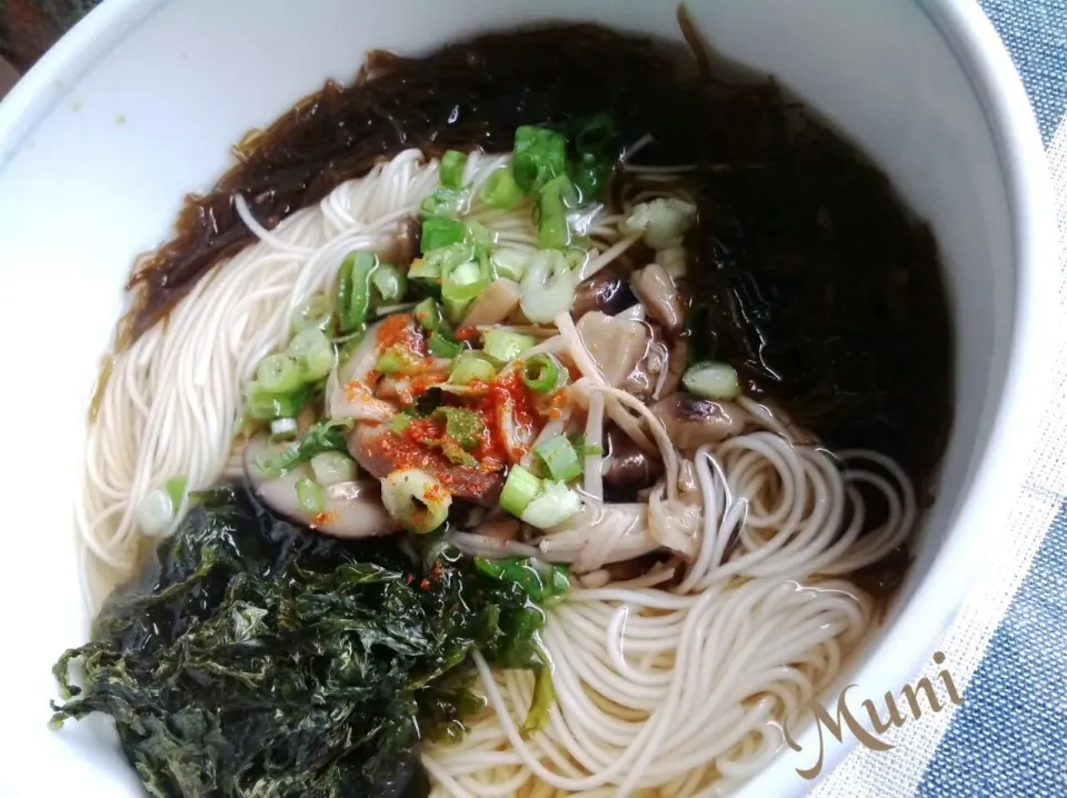 ランチはあのお店の『きのこ麺』を真似っこ♡ズボラversionです(≧▽≦)|key♪さん