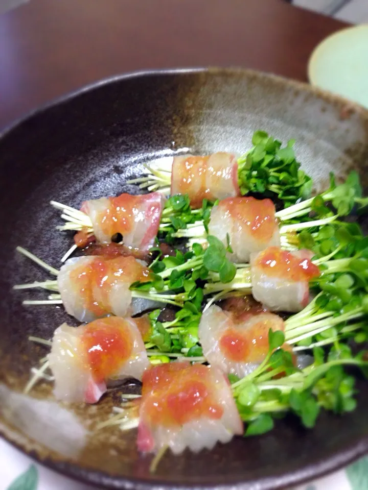 Wafu Carpaccio, plum n olive oil dressing|YvoMiwaさん