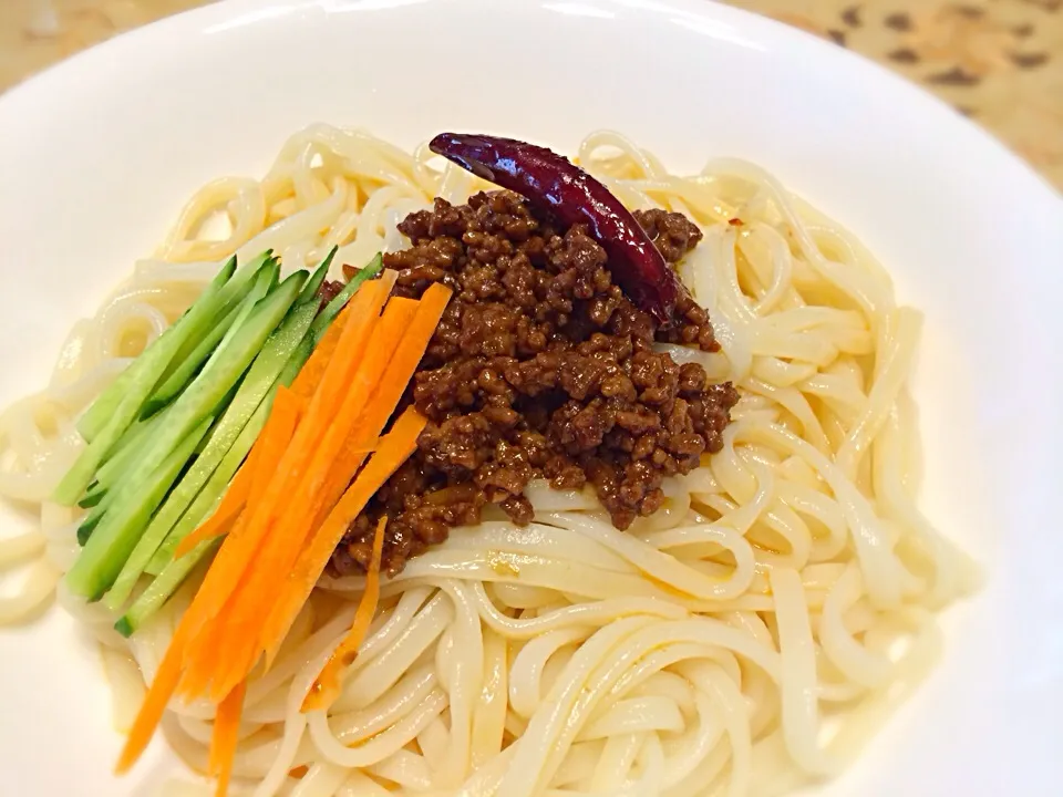 甘辛肉ジャージャー麺☆|インコさんさん