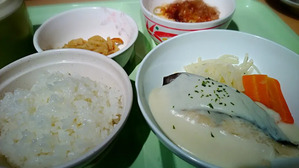 Snapdishの料理写真:流動食から16日振りの白いご飯～(￣ー￣)♪    まだ先は長い入院生活～(TT)/|ジイジさん