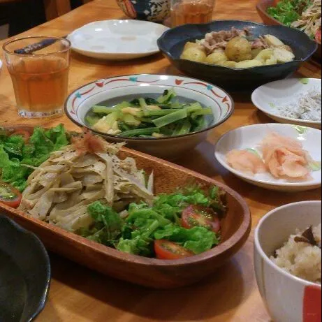 ごぼうサラダのある晩御飯|ゆるるんさん