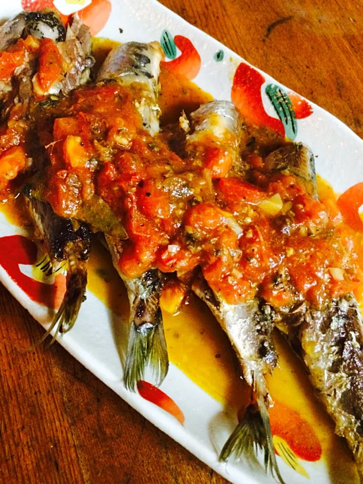 Sautéed Sardines with Garlic Tomato Sauce|Kumiewさん