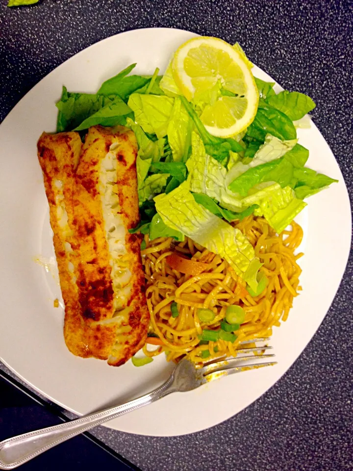 Vegetable noodle with cod loin and salad|saida hashiさん