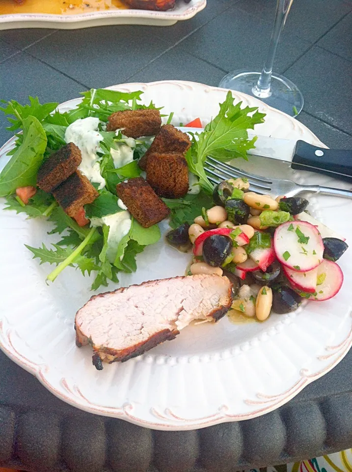 Dinner al Fresco - lemon pepper pork loin and white bean-radish salad|K Goodnessさん