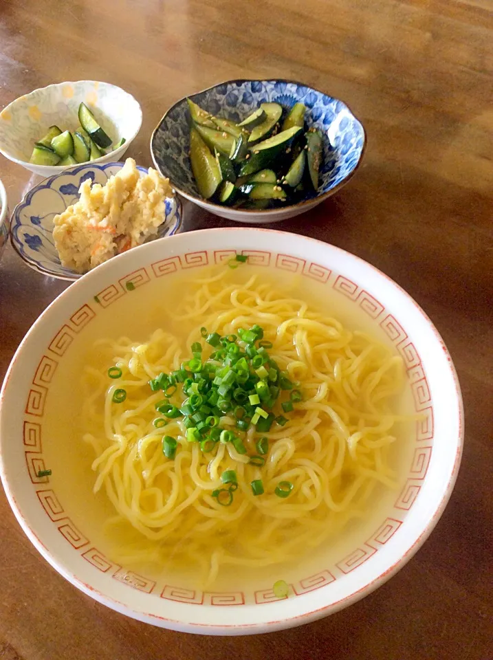 Snapdishの料理写真:手作りスープの塩ラーメン♫(^_^)v|Norio Fukudaさん