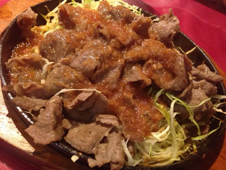 Snapdishの料理写真:お店イチオシのどろぶた。寿屋のお肉はやはり相当旨いんやなぁ…と再認識。|たけうちさん