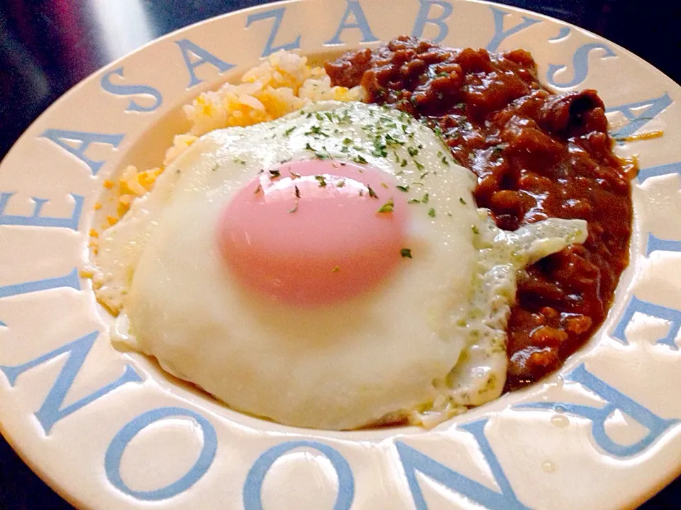 ナスとひき肉のカレー目玉焼きのせ|ひばりさん