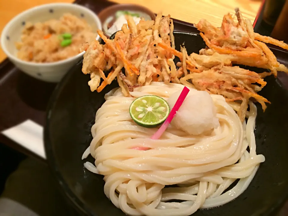 Snapdishの料理写真:生醬油かき揚げうどん|michiteruさん