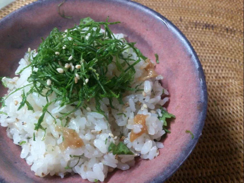 梅ちりご飯～青じそ混ぜ込み、青じそトッピングよ！～|sakurakoさん