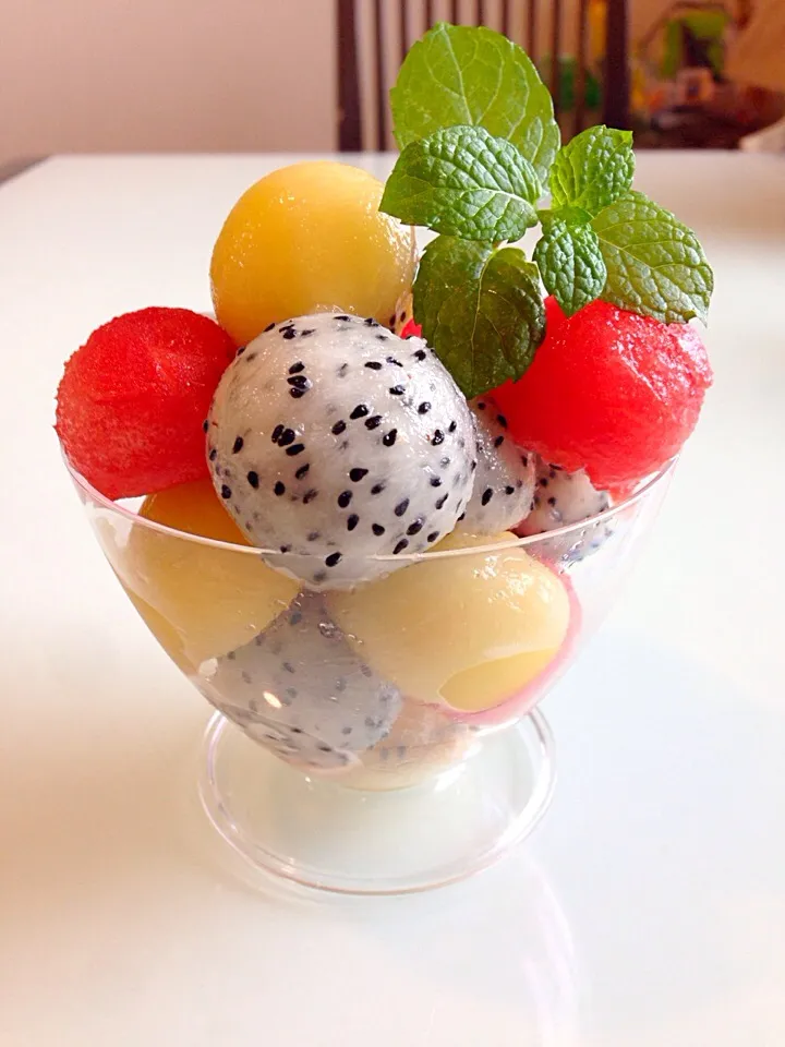 Fruits cocktail|sirakorn owadaさん