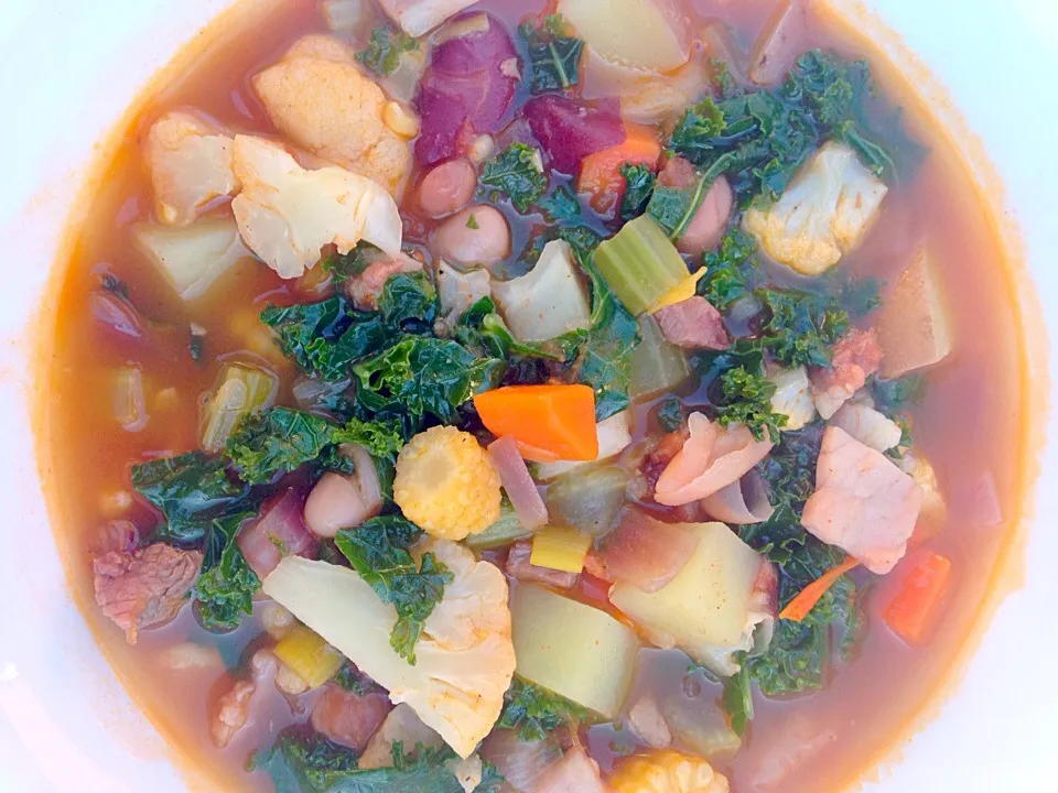 Kale + Bean Soup|Chrisy Hillさん