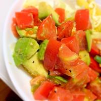 口内炎いじめのアボトマサラダ！