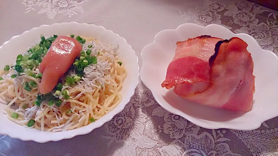 Snapdishの料理写真:たらこスパゲッティとポテトのベーコン巻き|佑佳さん