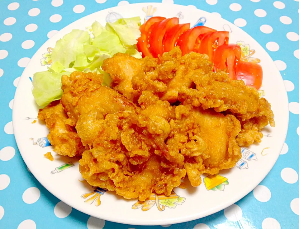 Fried Chicken with fresh sliced tomato & cabbage|Liezlさん