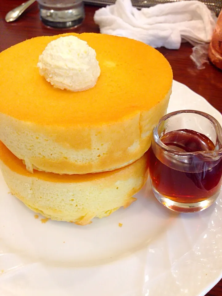 Snapdishの料理写真:星乃コーヒーのスフレパンケーキ(￣▽￣)|Shinpei Yamaokaさん