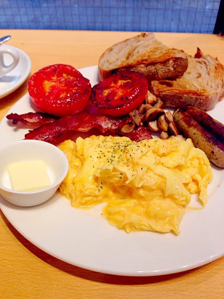 Snapdishの料理写真:Full Brekky|willklhさん