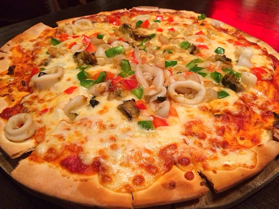 Pizza seafood @ Wine I love You...Mega Bangna|Kiriya Prueksaratさん