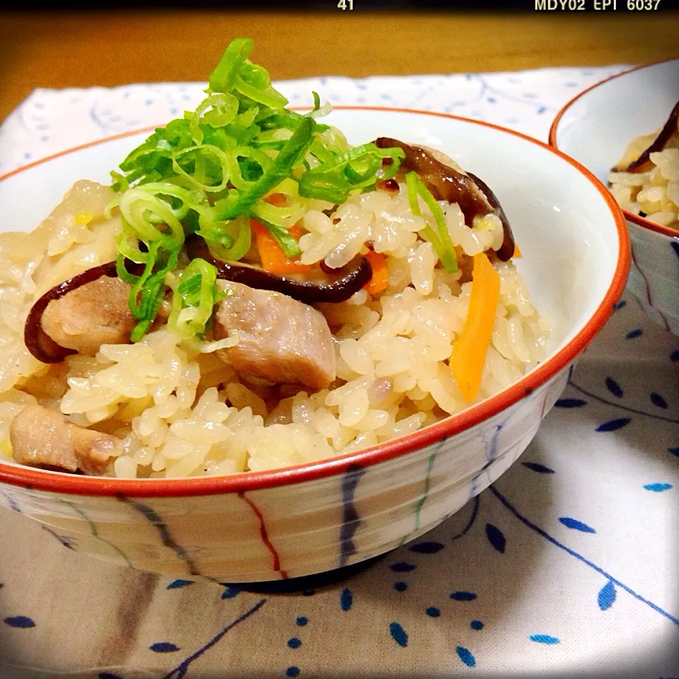 すずらんさんの料理 ダシダで牛肉炊き込みご飯♪牛肉なかったー💦|konriさん