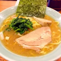 Snapdishの料理写真:豚骨醤油ラーメン|こんどう かずゆきさん