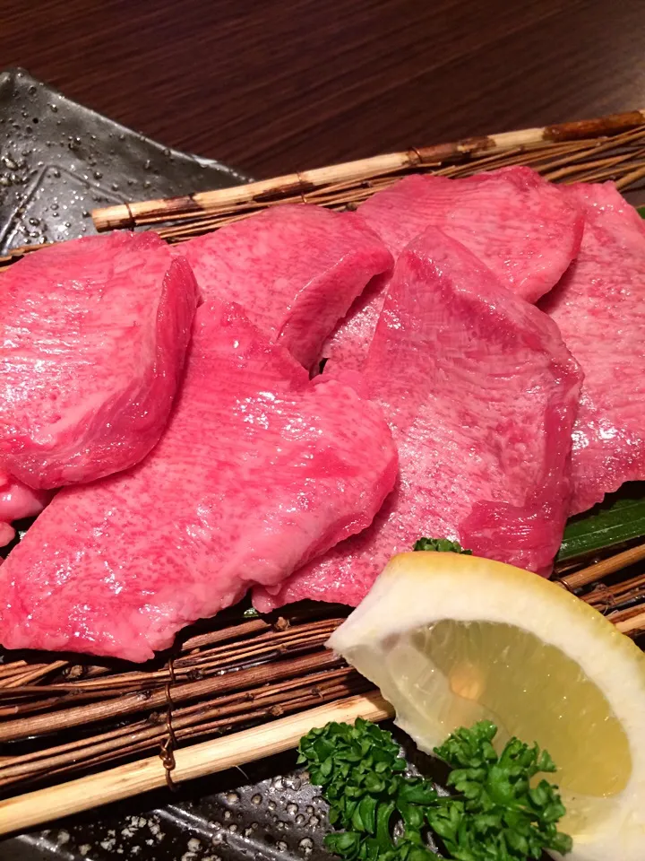 Snapdishの料理写真:山形 檜 上トロタン塩|16FMさん